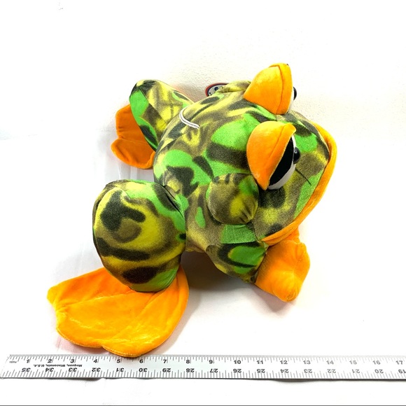 Best Made Toys Frog Plush Stuffed Animal. - Picture 6 of 12